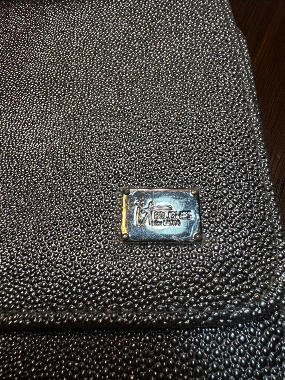 NEW BRAHMIN Silver Metallic Textured Envelope Clutch Organizer - Picture 3 of 11